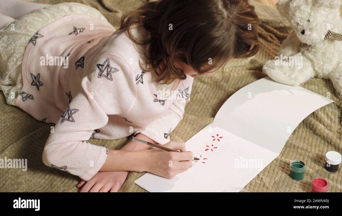 Talented girl. Talented girl. Художник сток. Talented girl. Talented girl.