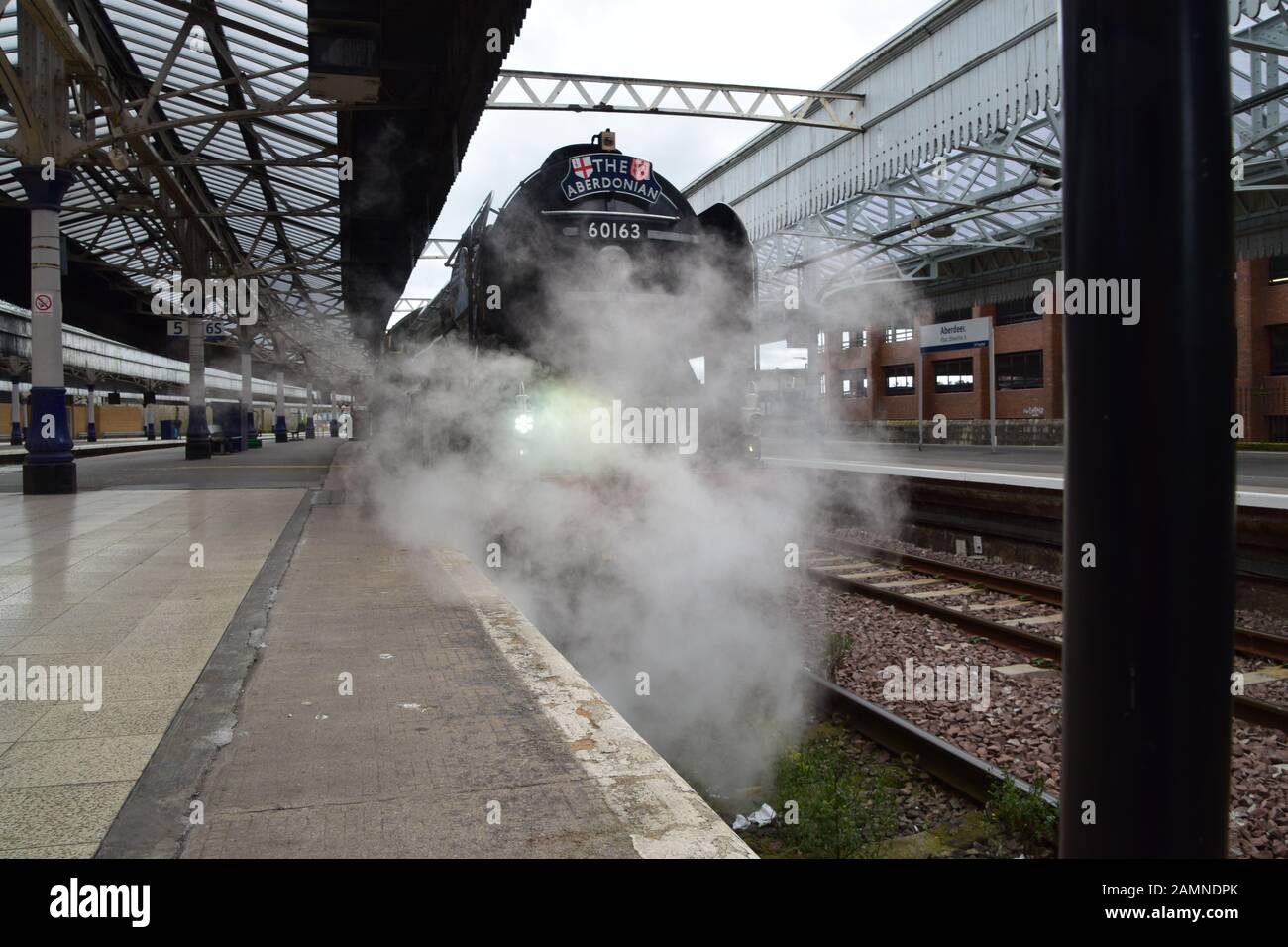 Aberdonian steam engine arrives at Aberdeen Station Stock Photo