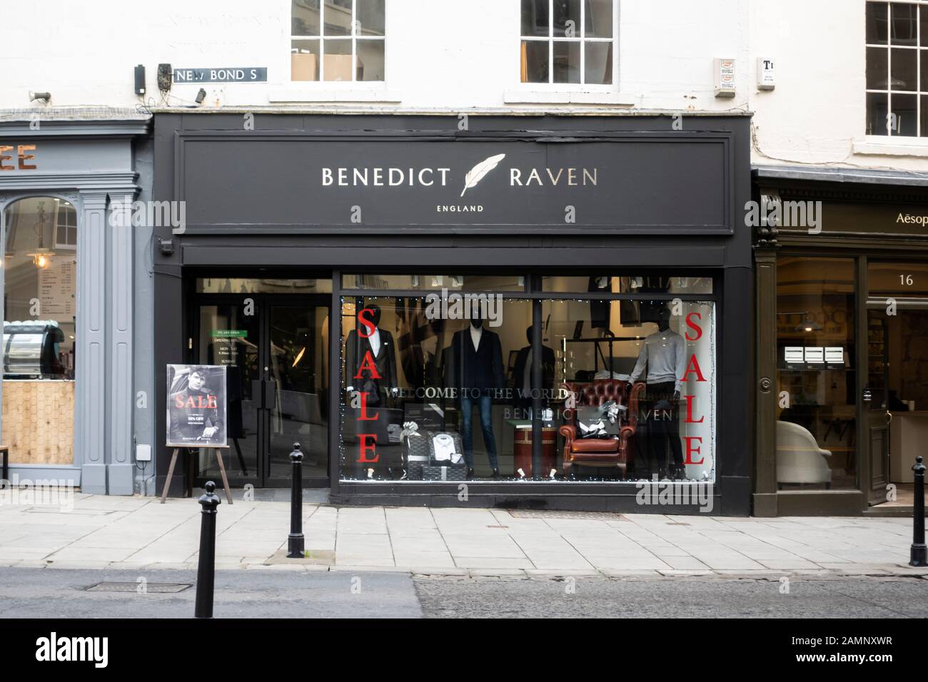 Benedict Raven - luxury mens fashion in New Bond Street, Bath, England, UK Stock Photo