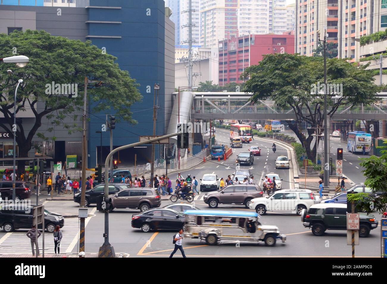 MANILA, PHILIPPINES DECEMBER 7, 2017 Street traffic in Makati City