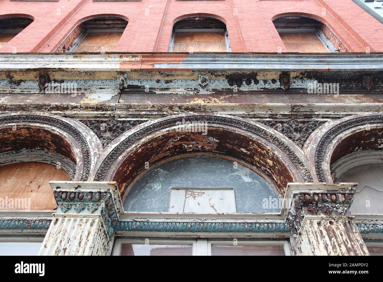 Cast iron architecture hires stock photography and images Alamy