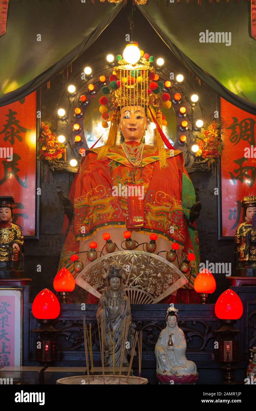 Chinese god hi-res stock photography and images - Alamy