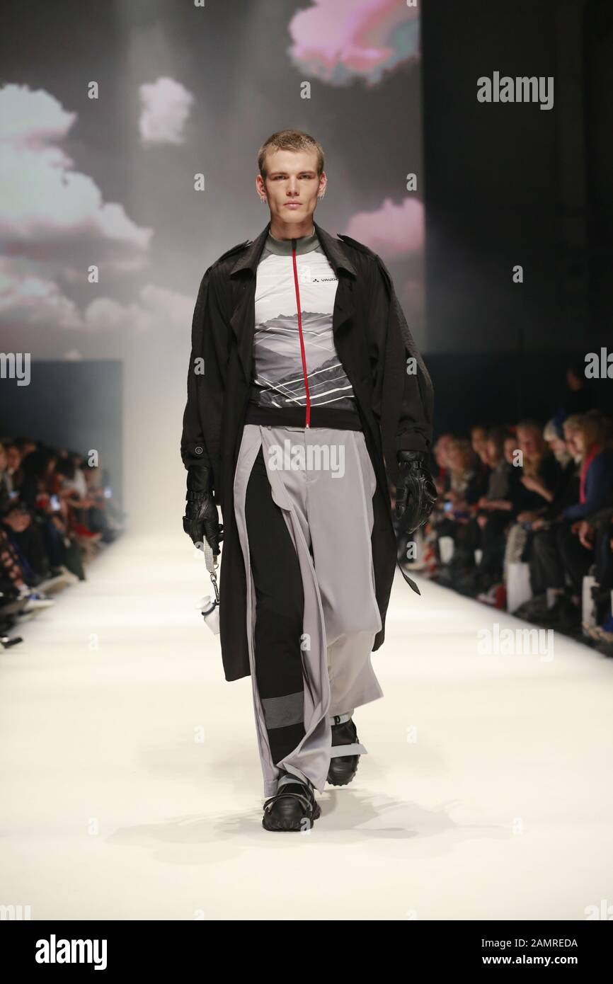 gap fashion show
