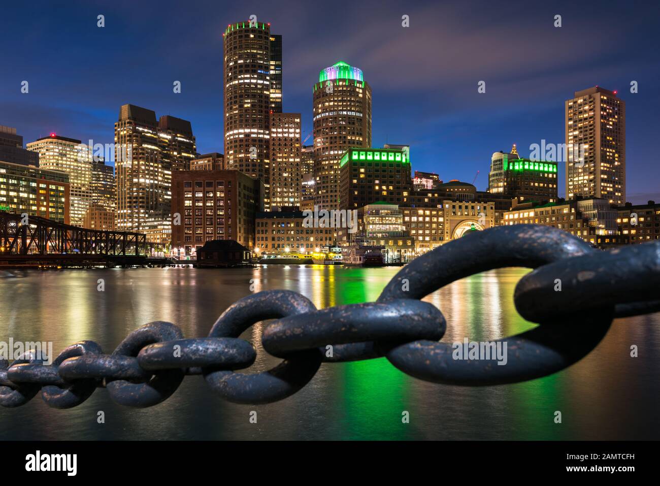 Downtown boston skyscraper hi-res stock photography and images - Alamy