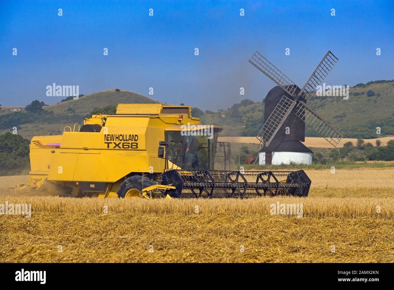 Pitstone windmill in the Buckinghamshire chilterns at Ivinghoe Stock Photo