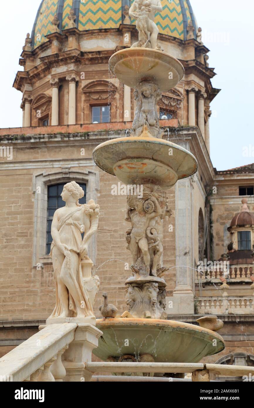 Palermo fountain Fontana Pretoria Stock Photo
