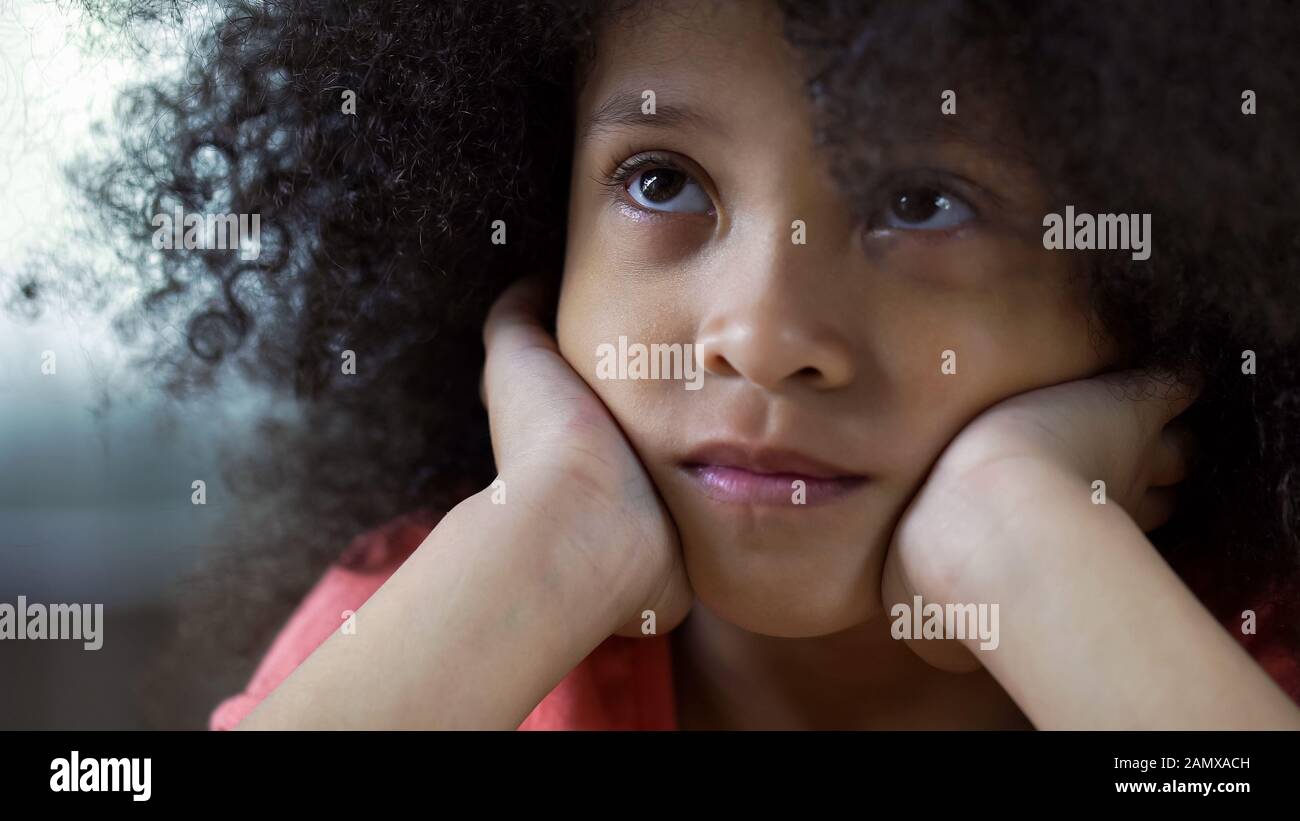 African family one child sad hi-res stock photography and images - Alamy