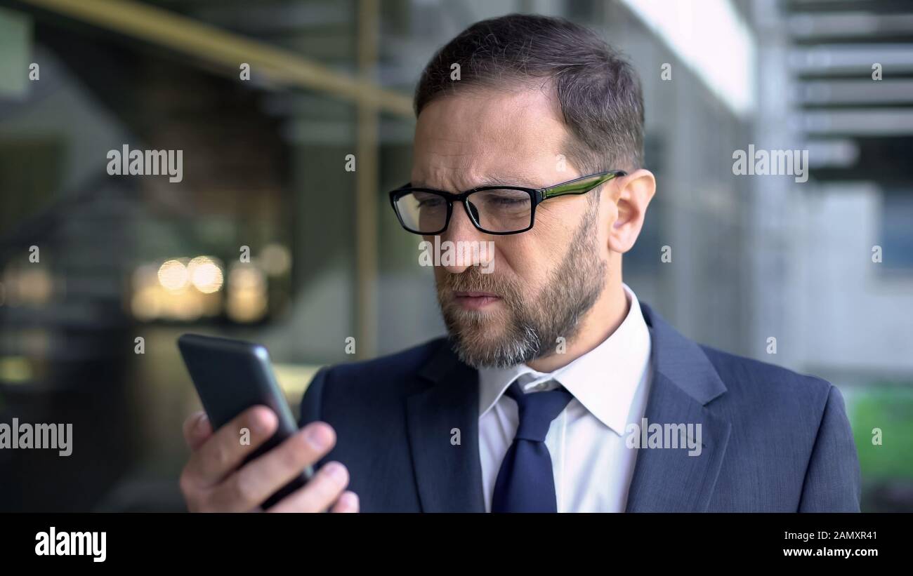 Farsighted eyeglasses hi-res stock photography and images - Alamy