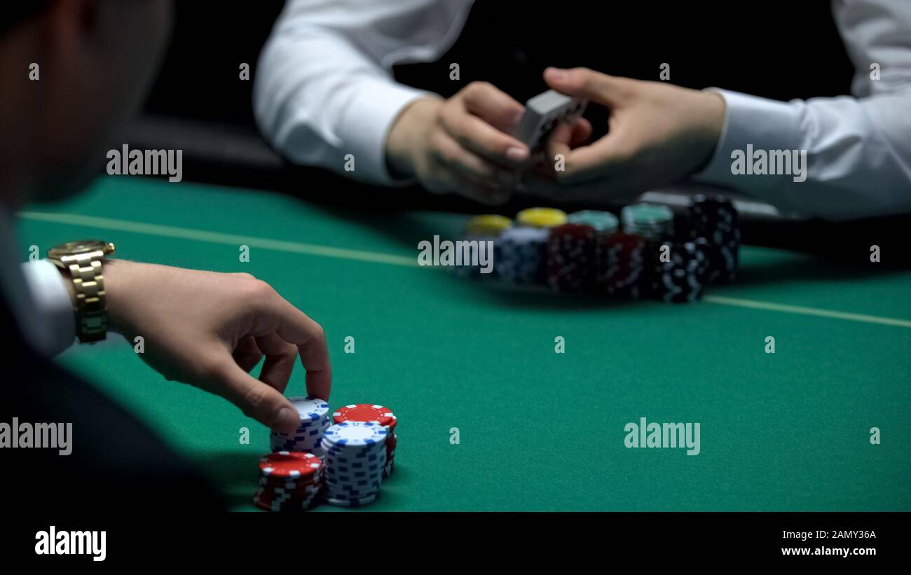 How do i win big in gambling slot machines