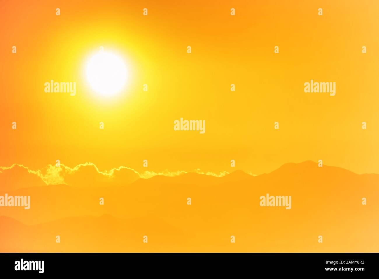 Orange sky sunset yellow red hi-res stock photography and images - Alamy