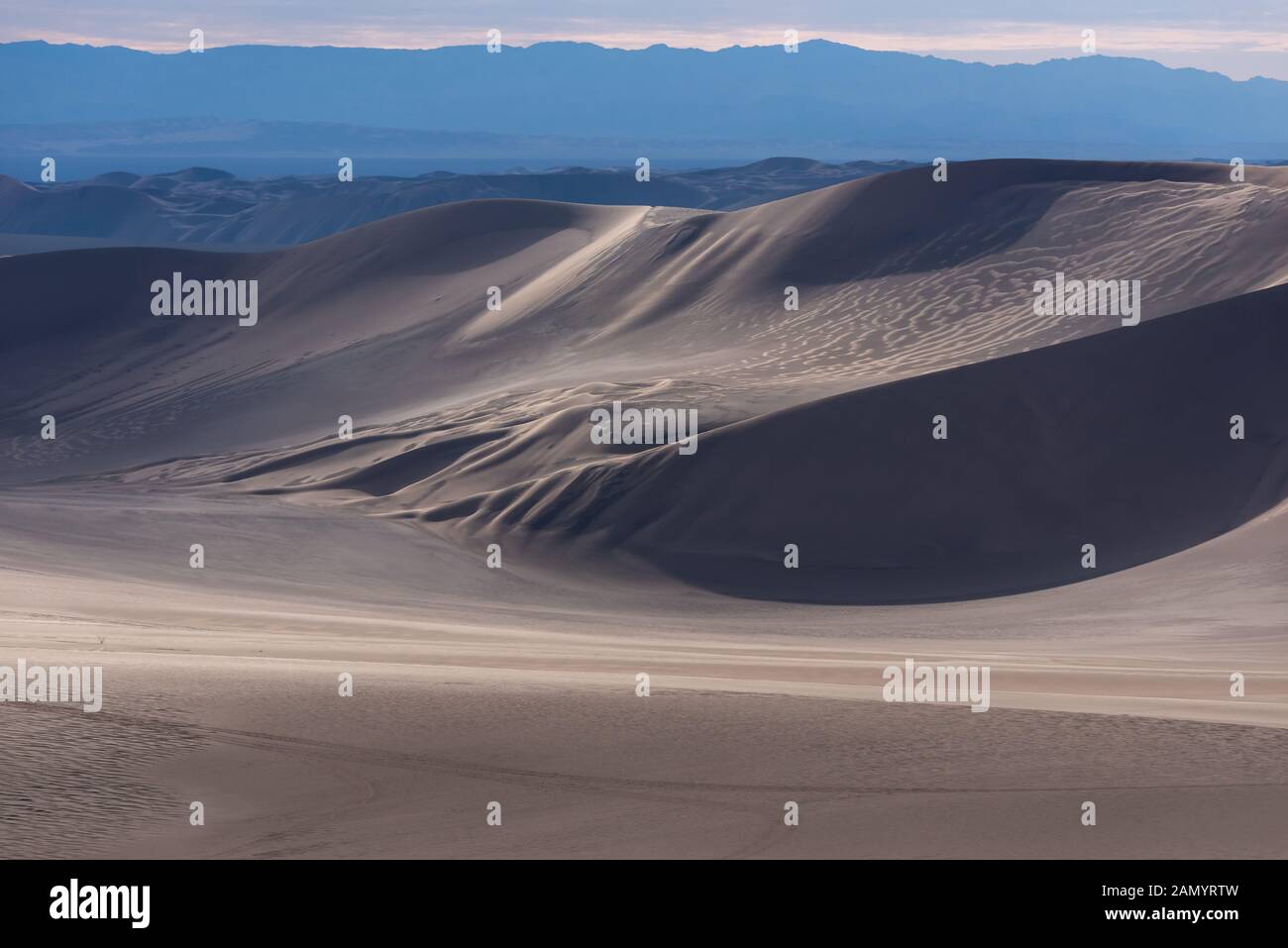 the shape of sand dunes in lut desert Stock Photo