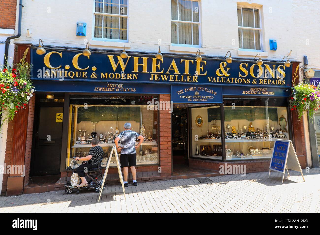 Wheate jewellers hires stock photography and images Alamy