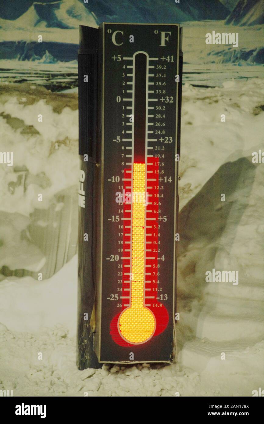 Thermometer showing -8' C Stock Photo