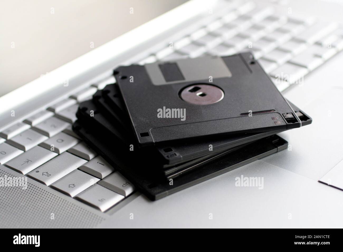 Old laptop and floppy disk hires stock photography and images Alamy