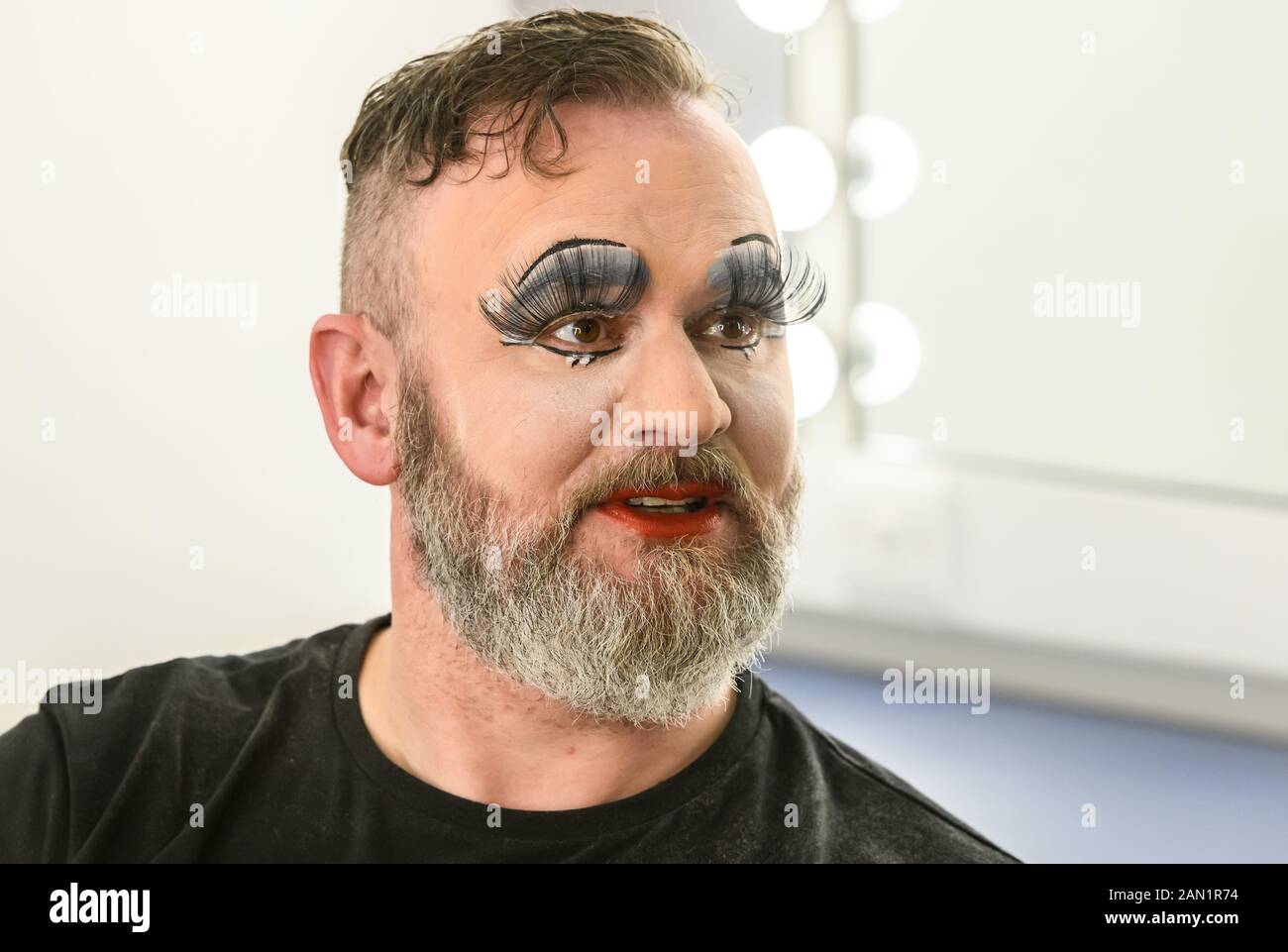 Celebrity Chef Glynn Purnell at the Birmingham Hippodrome. Birmingham, England, UK. 15 January 2020.  Brummie celebrity Chef, Glynn Purnell swapped the kitchen for kitsch as he went behind the scenes today at Birmingham HippodromeÕs Snow White and the Seven Dwarfs for a larger than life makeover from top panto dame Andrew Ryan. Credit: Simon Hadley/Alamy Live News Stock Photo