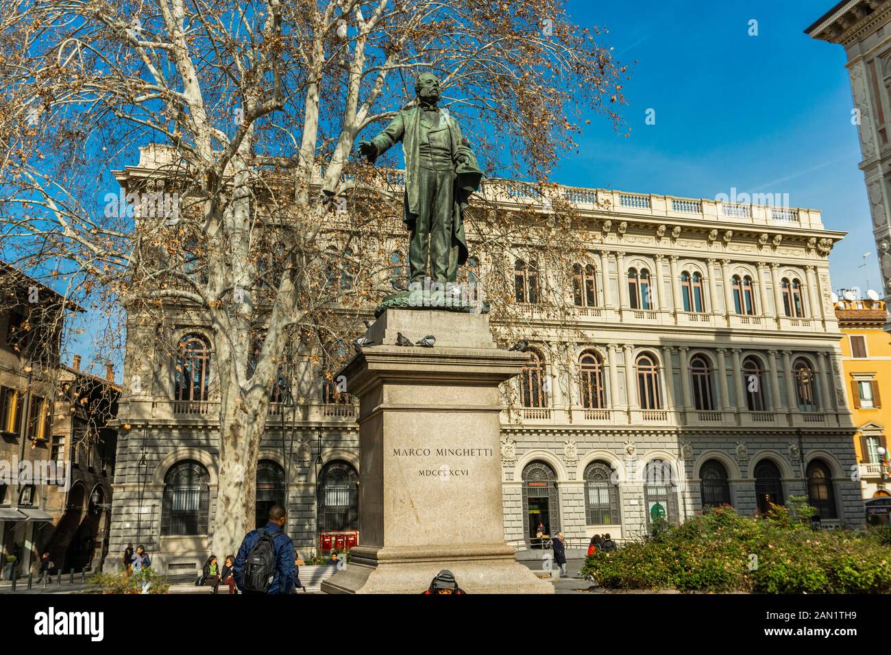 Piazza minghetti bologna hires stock photography and images Alamy
