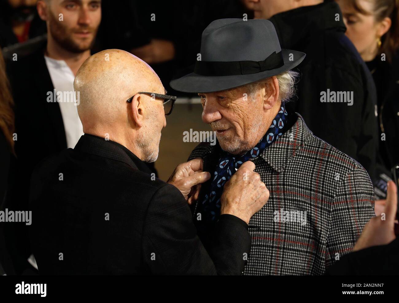 Ian Mckellen Patrick Stewart Kiss 840 Ian Mckellen Patrick Stewart