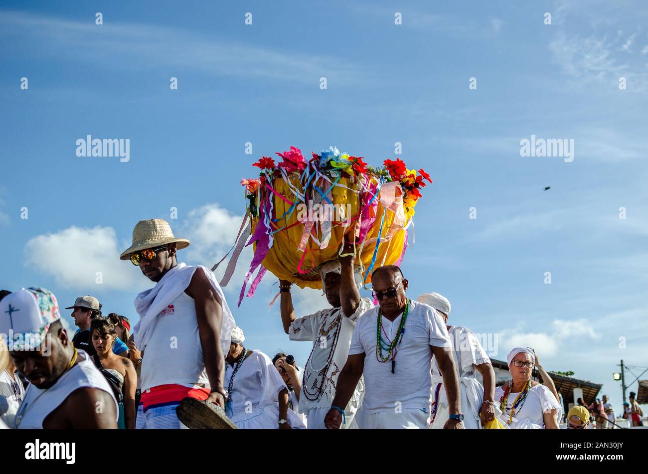 Photos of the traditional iemanja party at Rio Vermelho Beach, Salvador ...