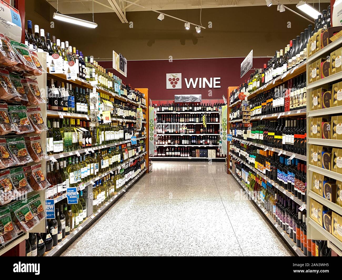 Orlando,FL/USA 1/15/20 The wine aisle of a grocery store with a