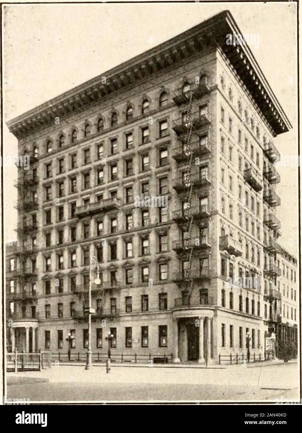 The Indianapolis blue book : containing the names and addresses of prominent residents arranged alphabetically and numerically by streets, also ladies' maiden names, receiving days, and other valuable social information . es Noble &gt;Council Major .J. B. Homan I Captain Charles D. Herron 1 Adams, John Q.Ainsworth, Francis B.Alexander, John D.Allen, William J.Andrew, Abram PiattArmstrong, Eldred B.Armstrong. Wm. H.Bailey, Clarence M.Bates, HerveyBates, Hervey, Jr.Beasley. George F.Beem, David E.Behm, Adam OrthBettcher, George A. MEMBERS. Biddle, William B.Black. James B.Blythe, William T.Bocki Stock Photo