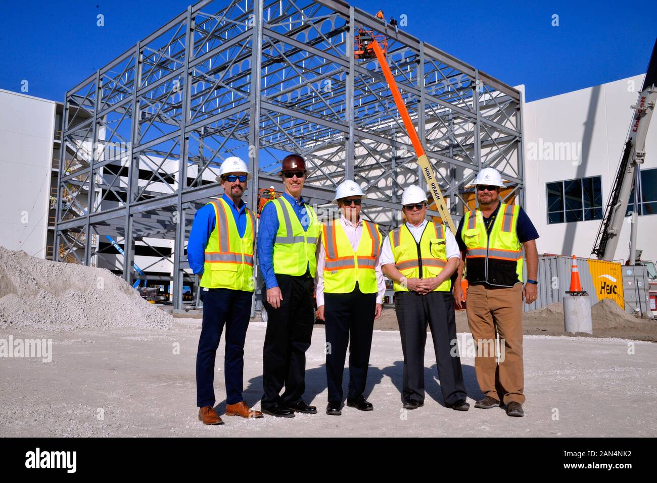 Jlg lift hi-res stock photography and images - Alamy
