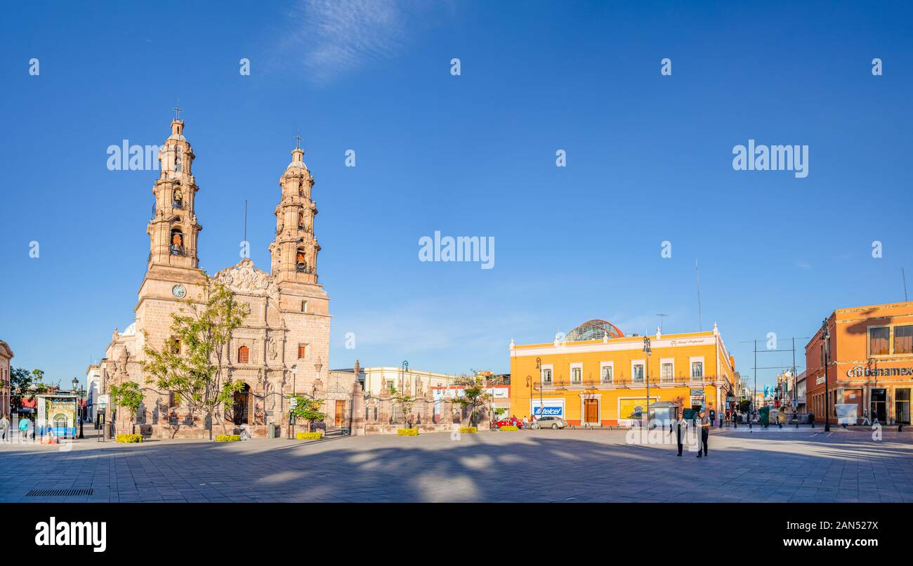 Aguascalientes, Aguascalientes, Mexico - November 23, 2019: Catedral Basilica De Nuestra Señora De La Asunción, in the Plaza de la Patria, in Aguascal Stock Photo