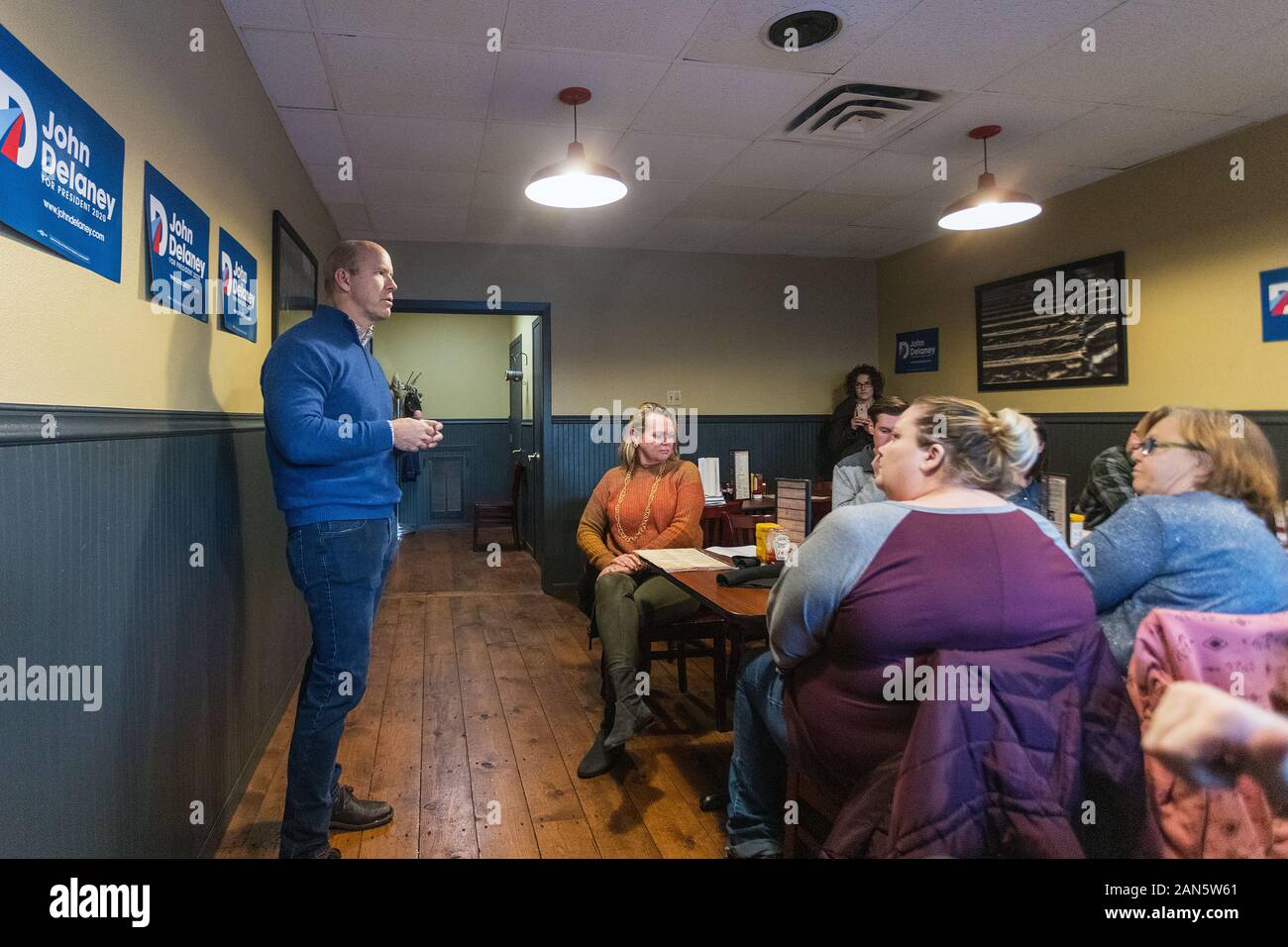 Iron horse restaurant hires stock photography and images Alamy