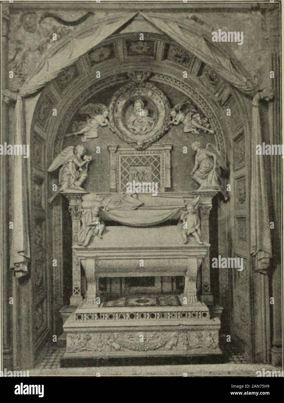 Geschichte der christlichen Kunst . la Toscana. Fir. 1819. Zwanzigstes Buch. Kirchhof. Grabmal dee Cardinals von Portugal in 8. Miniafco; Fig. 305), Bernardo„?llini (U09 1464), Desiderio da jnano (1428 14Ö8), Mino von ,,|t. (1481—1484). Au&gt; dem l»i. Jahrhundert und die Denkmäler derCertoaa von Pavia, Micbelangeloe Monumente Julius II (der Moaea in 8. Pietroin Vincoli) und der Medici in 8. Lorenzo in Florenz Hauptvertreter deritalieniaohen Hochrenaissance. Nach dem Verfall des 18. Jahrhunderte hatOanova (1757—1822) mit Beinen Grabmalern in 8. Peter (Clemens XIII), ins. Croce in Florenz und i Stock Photo