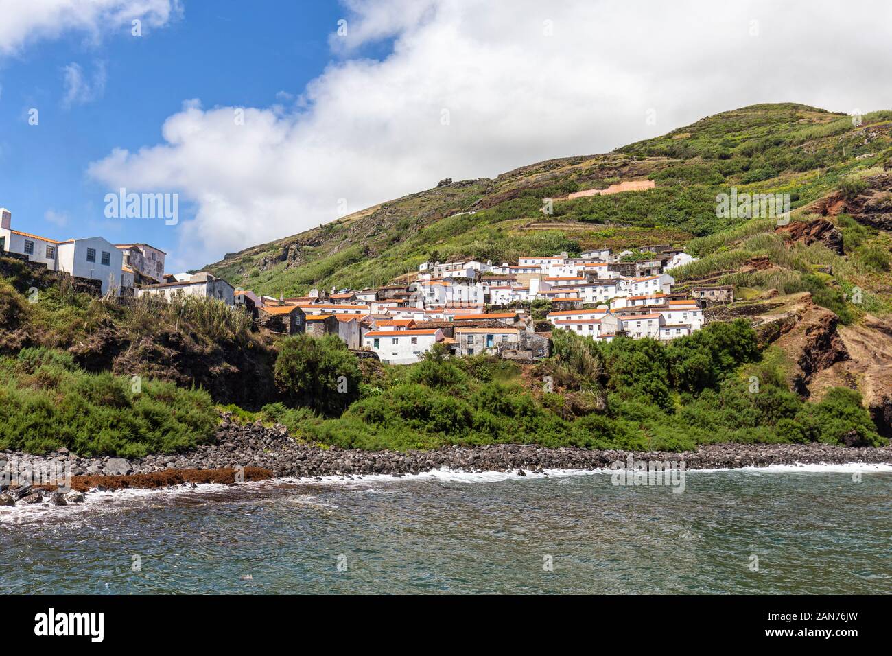 beautiful-vila-do-corvo-in-the-summer-sun-in-the-middle-of-the-atlantic