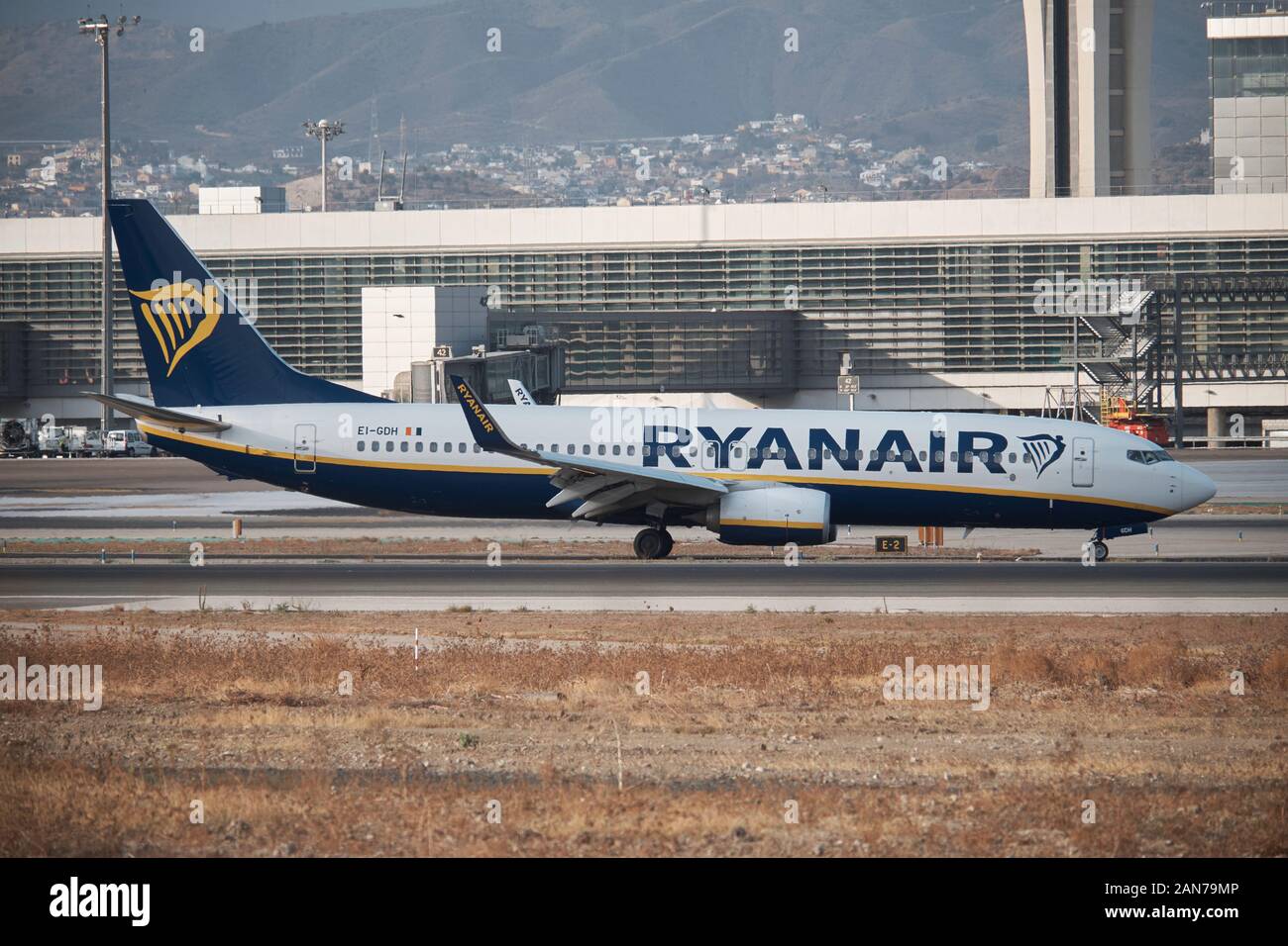 Ryanair Boeing 737 800 Aircrafts At Warsaw Modlin Airport Poland Stock Photo Alamy Ryanair Boeing 737 800 Aircrafts At Warsaw Modlin Airport Poland Stock Photo Alamy