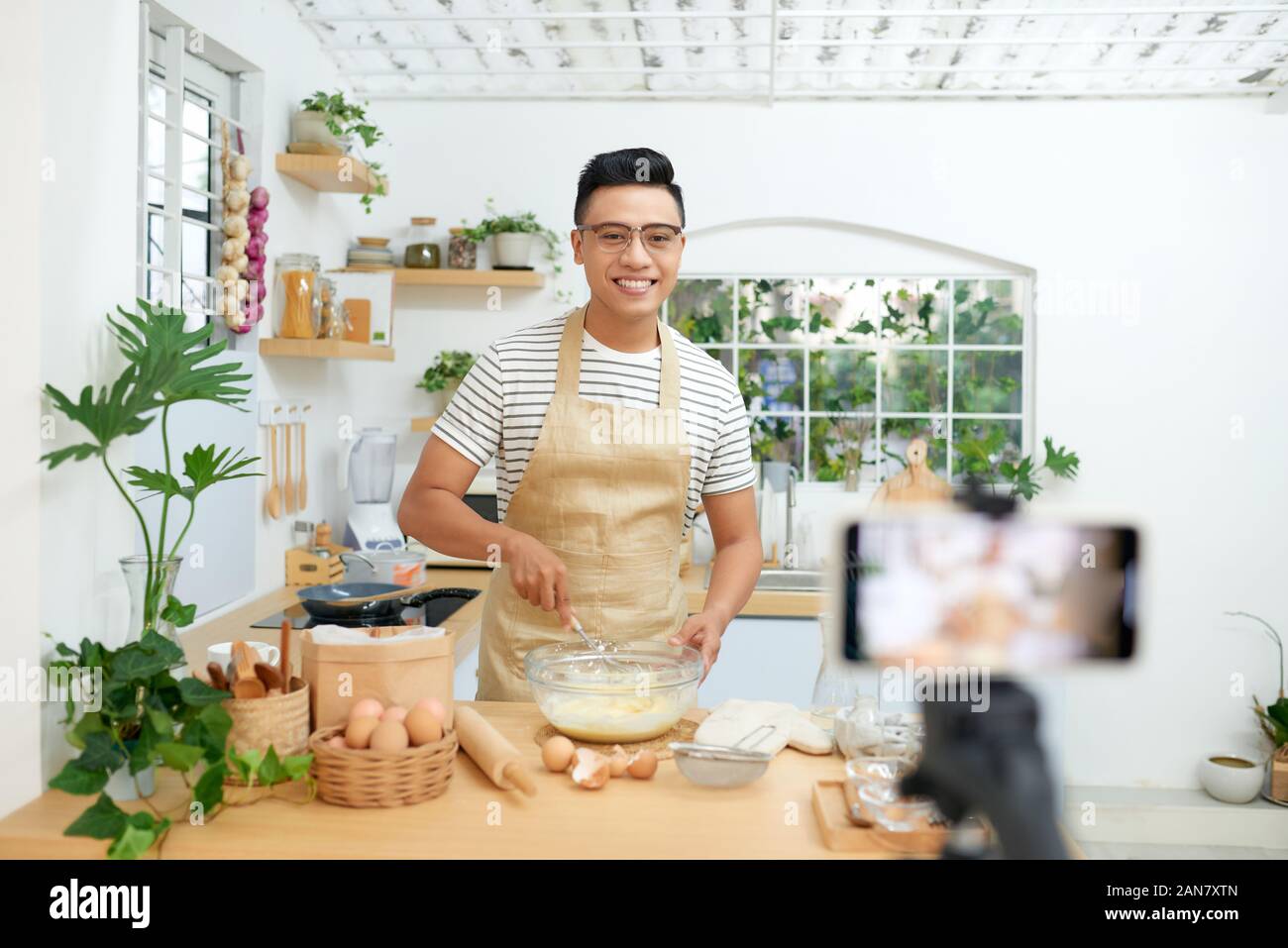 Baker online courses, food preparing and culinary training class concept Stock Photo