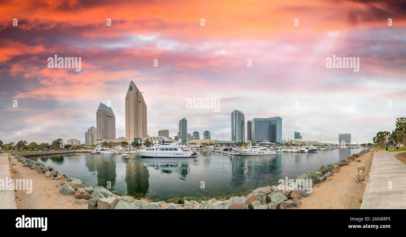 Aerial san diego bay city hi-res stock photography and images - Alamy