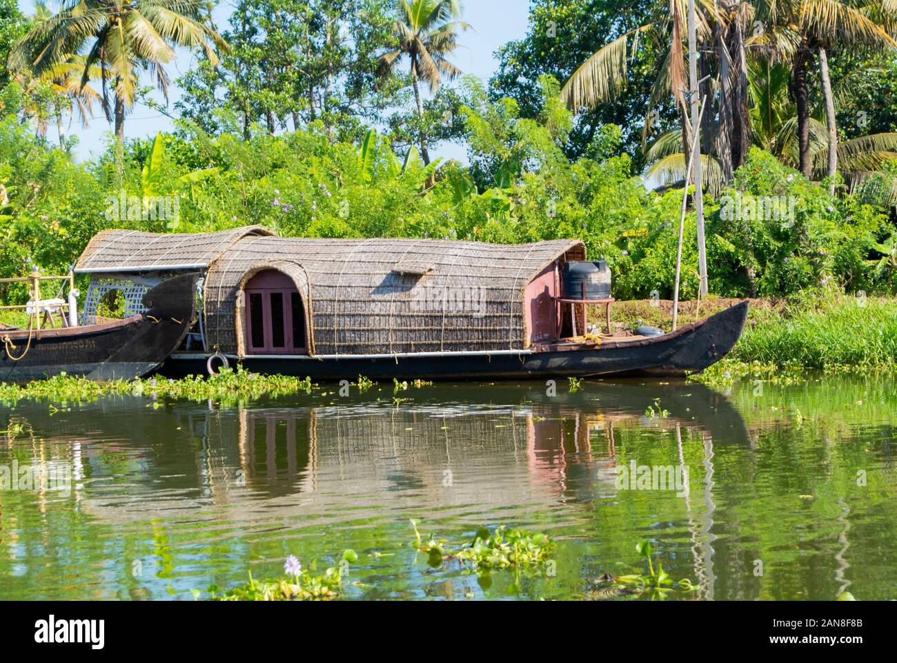 Beautiful backwaters alleppey kerala india hi-res stock photography and ...