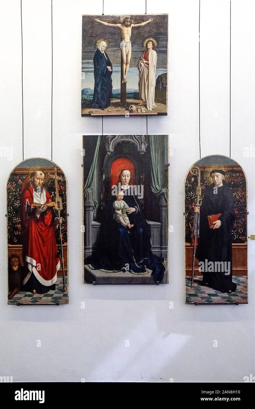 Italy Liguria Genoa: musei di Strada Nuova: Palazzo Bianco - Gerard David -  Gerard David - Crucifixion, Madonna and Child, Saint Jerome and Saint Benedict Stock Photo
