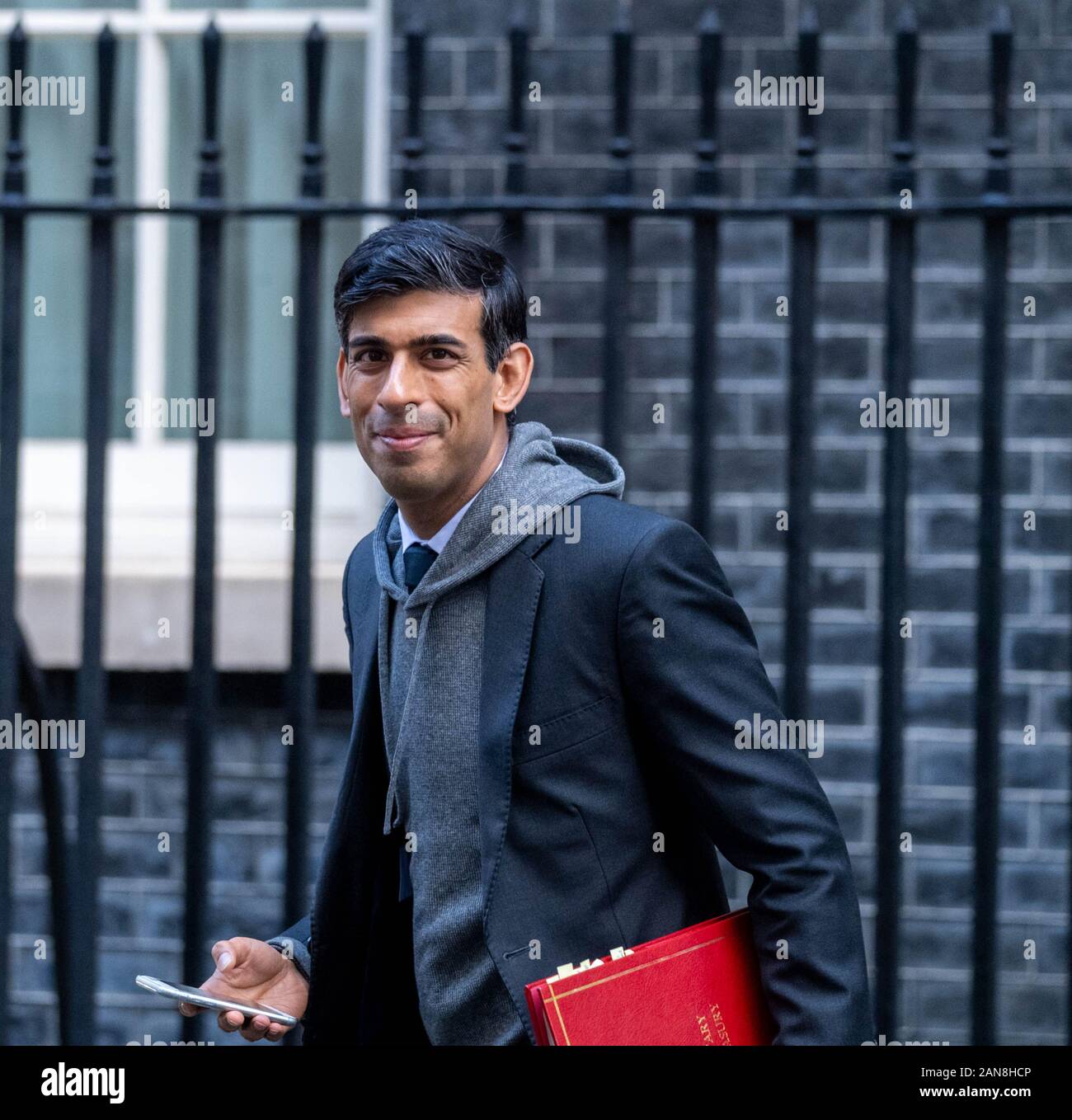 London UK 16th January 2020,  Rishi Sunak MP PC Chief Secretary,  to the Treasury, in casual dress, leaves  10 Downing Street, London Credit Ian Davidson/Alamy Live News Stock Photo