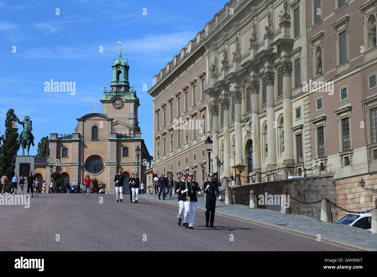 Stockholm Stockholms slott Slottsbaken Nicolai Church changing of the guard Stock Photo