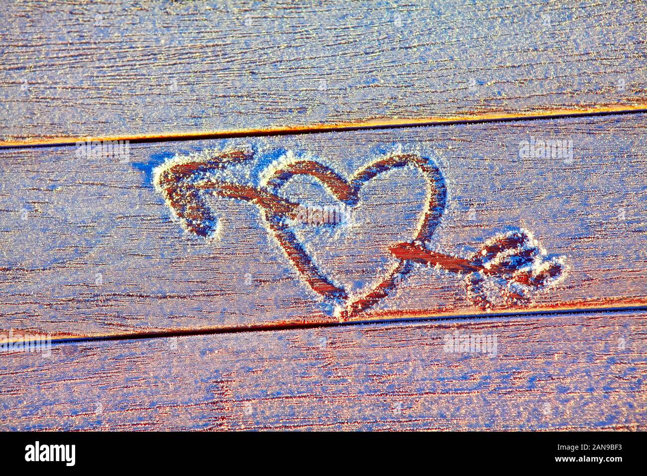 Heart arrow hand drawn hi-res stock photography and images - Alamy