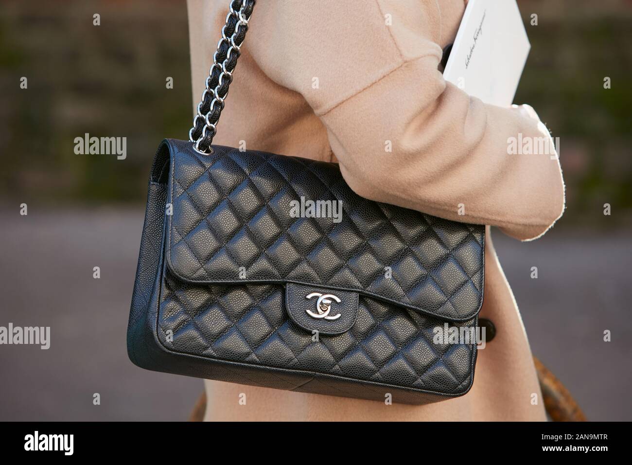 Chanel bag beige hi-res stock photography and images - Alamy