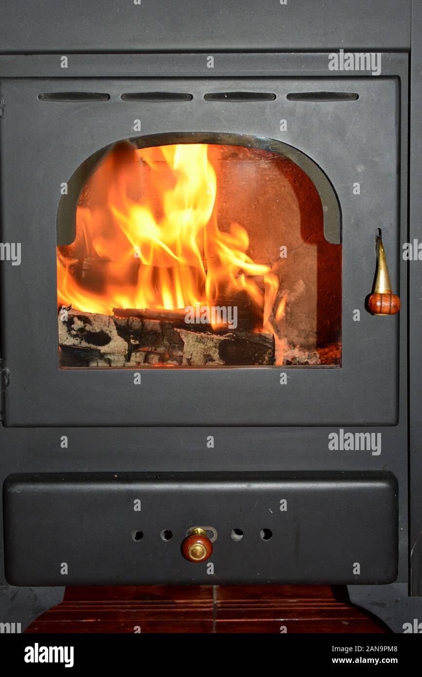 Wood cook stove hi-res stock photography and images - Alamy