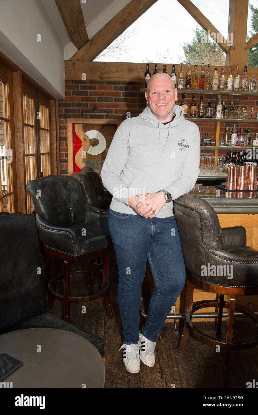 Hand And Flowers Pub High Resolution Stock Photography and Images Alamy
