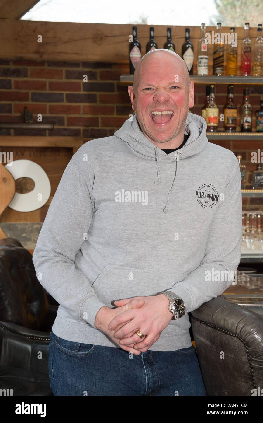 Hand And Flowers Pub High Resolution Stock Photography and Images Alamy