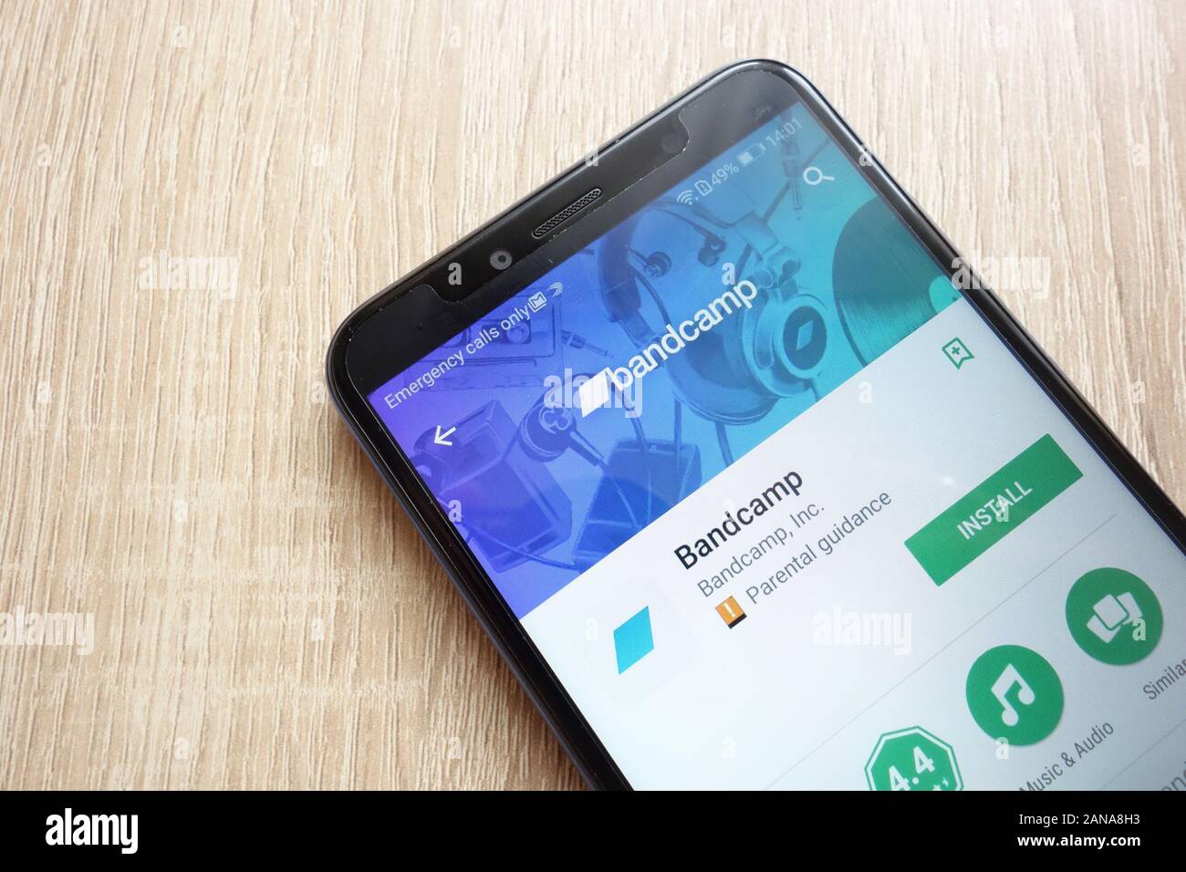 Bandcamp app on Google Play Store website displayed on Huawei Y6 2018 ...