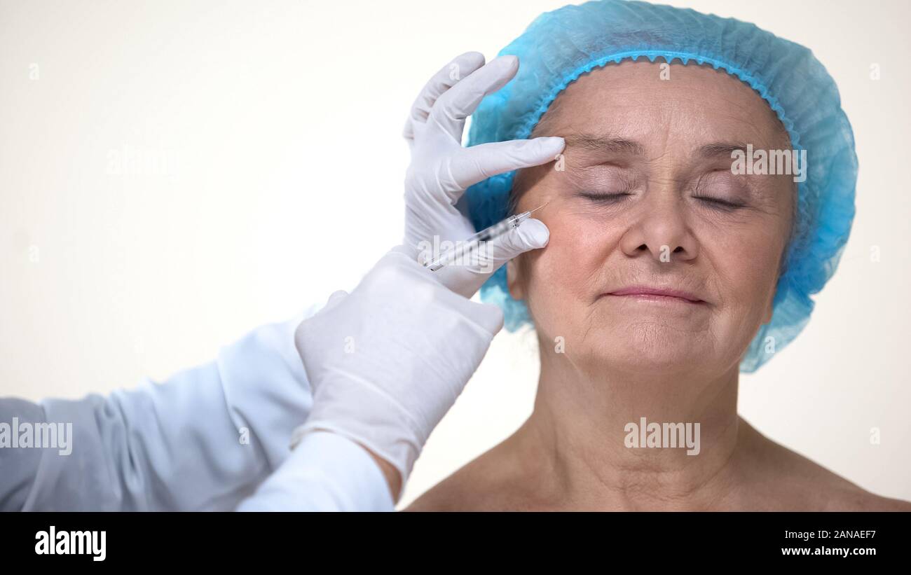 Facial injections hi-res stock photography and images - Alamy