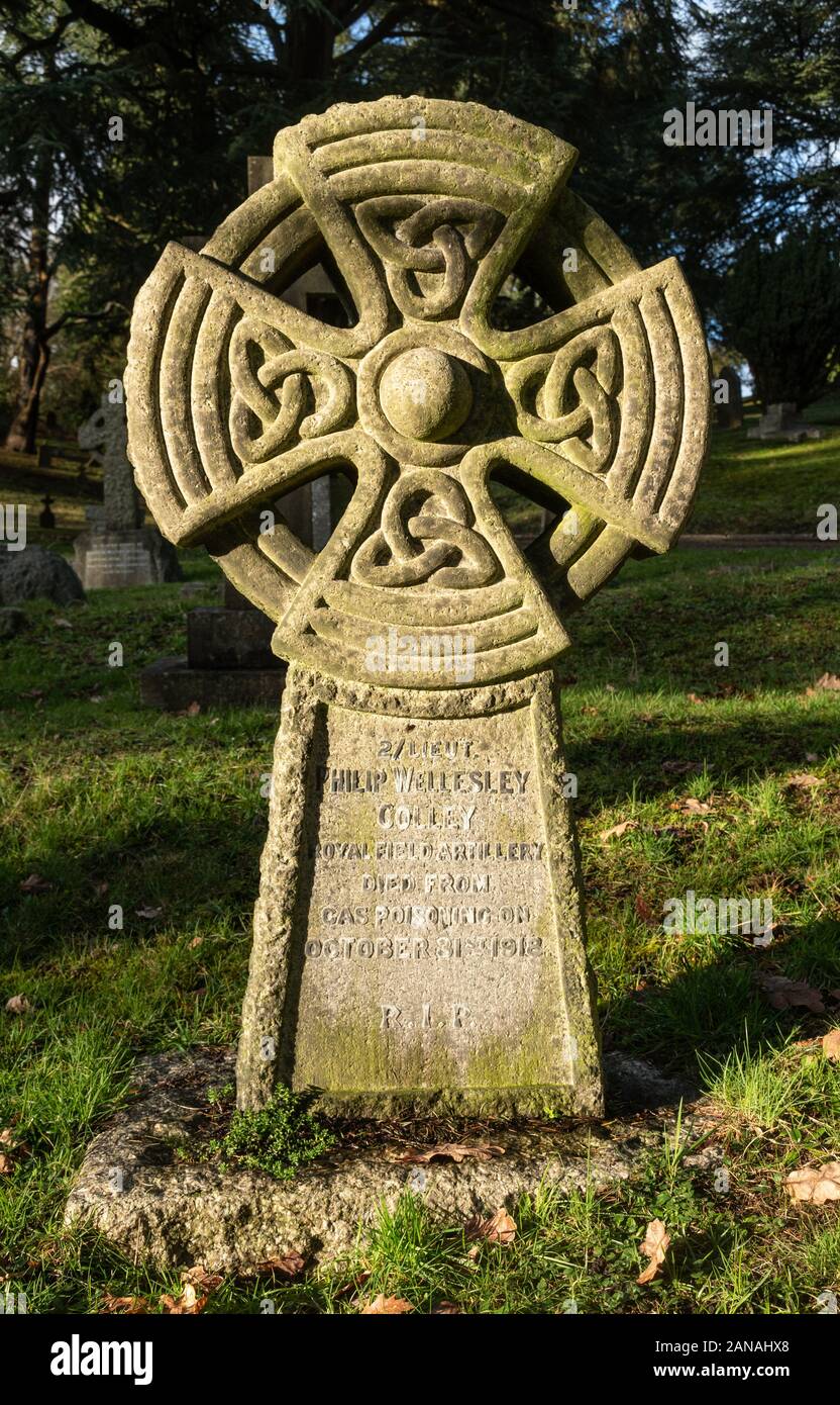 First world war grave of a Royal Field Artillery soldier killed by gas poisoning in 1918 at a cemetery of the commonwealth war graves commission, UK Stock Photo