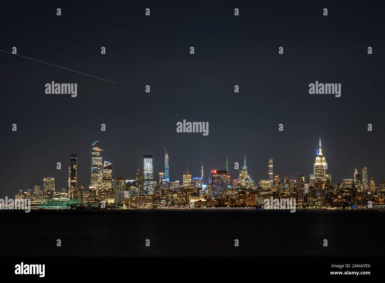 Midtown Manhattan Skyline at Night, NYC, USA Stock Photo - Alamy