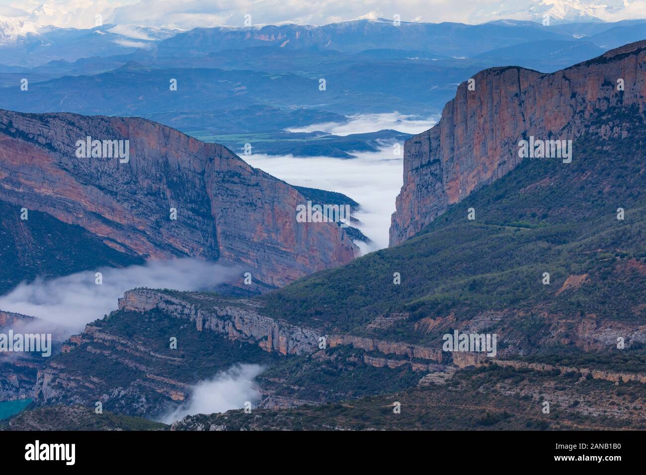 Canelles reservoir, Montrebei gorge, Congost de Mont-rebei, Montsec Range, The Pre-Pyrenees, Lleida, Catalonia, Spain, Europe Stock Photo