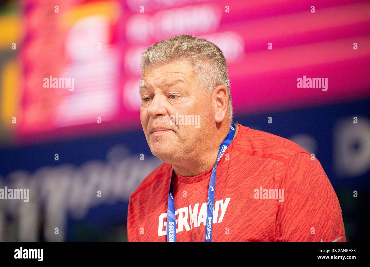 Doha, Katar. 03rd Oct, 2019. coach Sven LANG (Germany) Final shot put of  the women, on