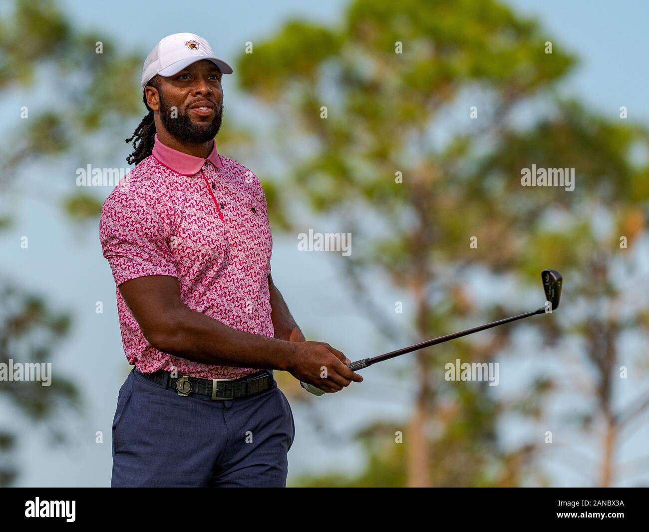 Here's an awesome photo of NFL star Larry Fitzgerald playing the most  extreme golf hole in the world, This is the Loop