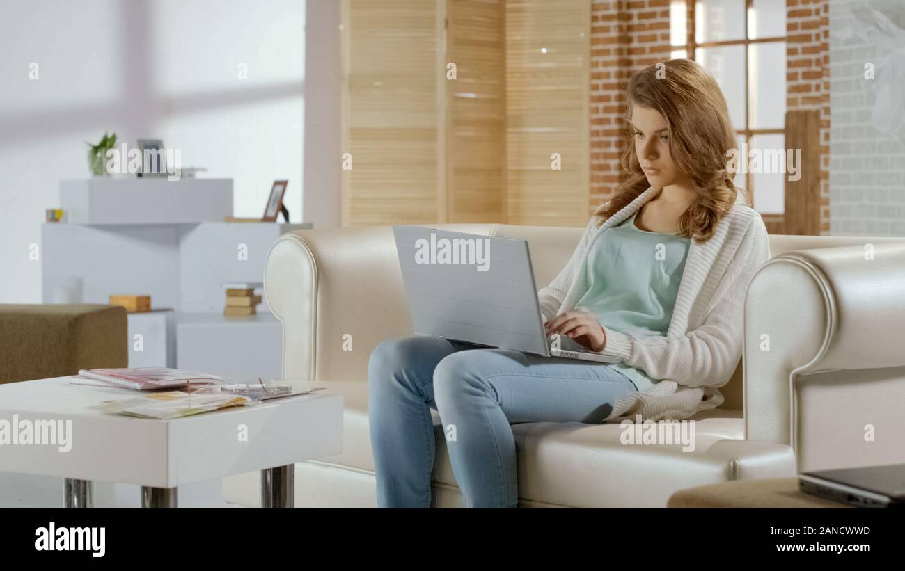 Online Chatting With Females