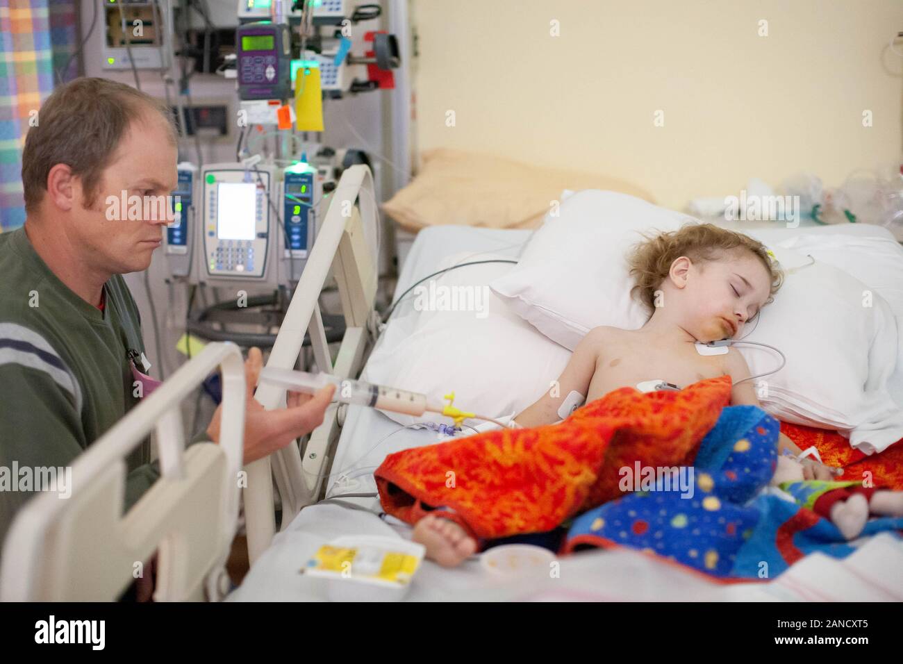 Feeding tube hires stock photography and images Alamy